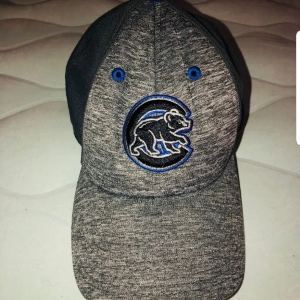 Chicago Cubs adjustable hat